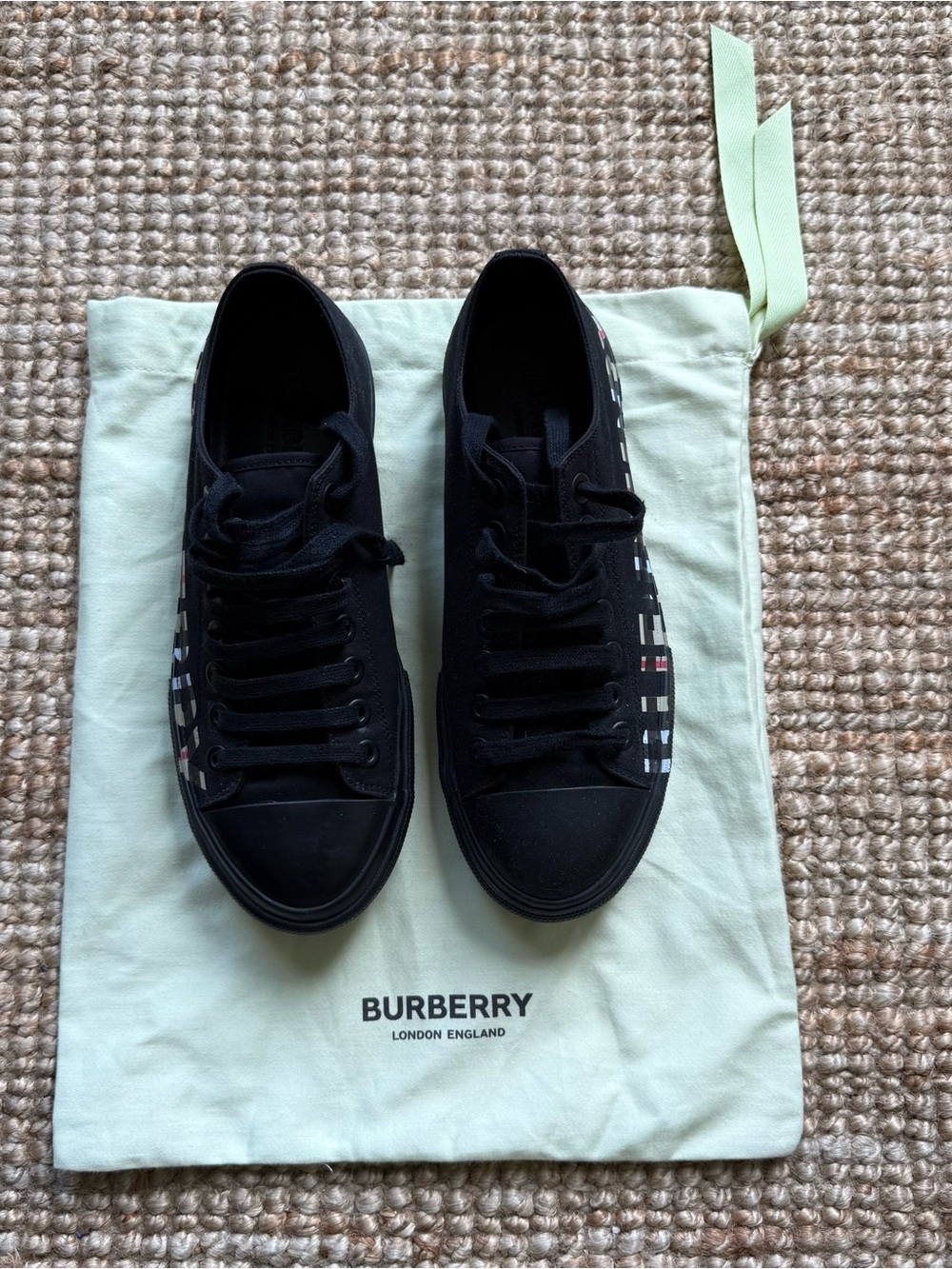 Burberry Larkhall Low-Top Black Canvas Sneakers - Pristine Condition - Picture 2 of 13